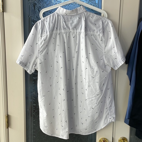 XL Short sleeve button up with palm trees - Picture 2 of 3